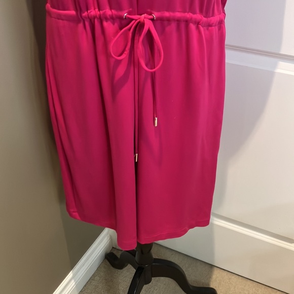 Fucshia Rachel Roy scoop neck short sleeve dress w/tie@waist - Picture 4 of 13
